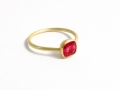Britta Ehlich - Ring 750er Gold mit rotem Saphir.jpg